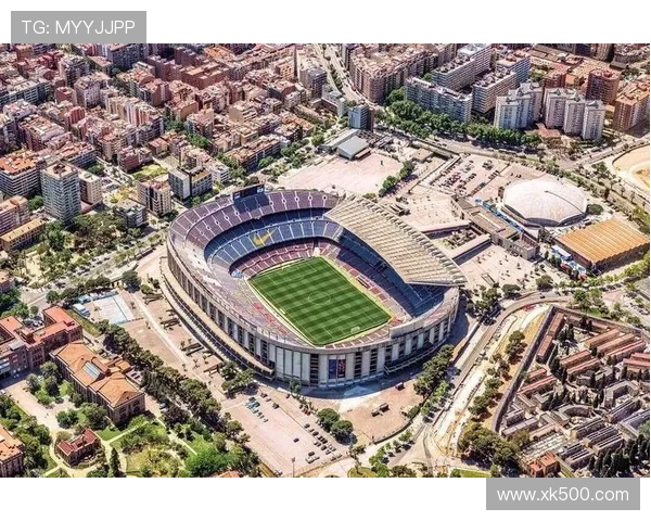 诺坎普第三层看台工程即将完工 诺坎普第三层看台工程即将完工